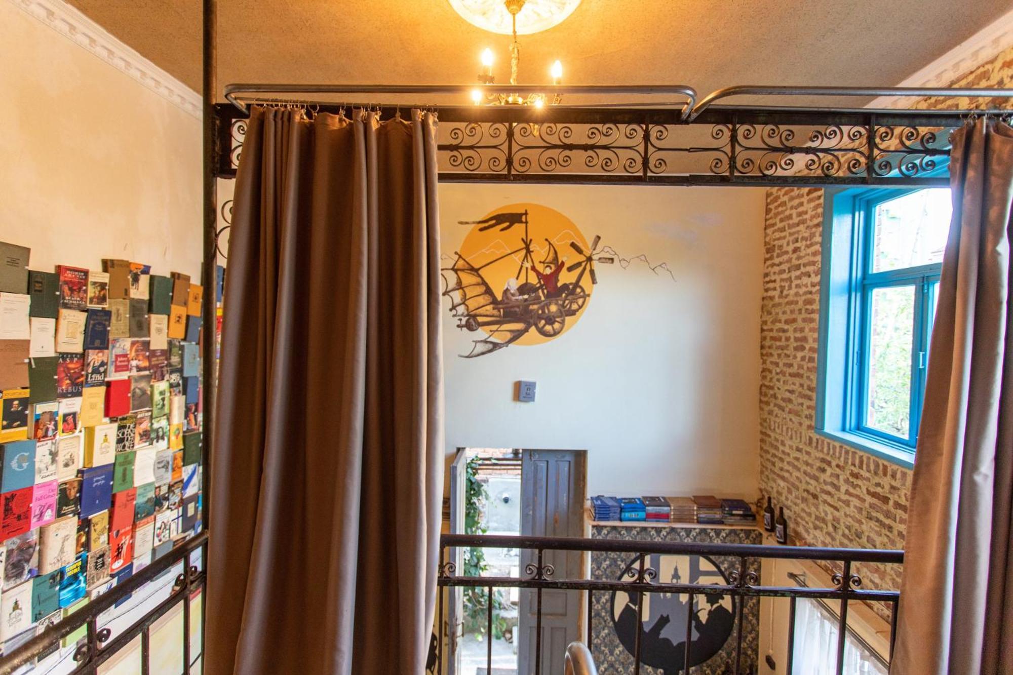 Book Hotel Kutaisi Luaran gambar