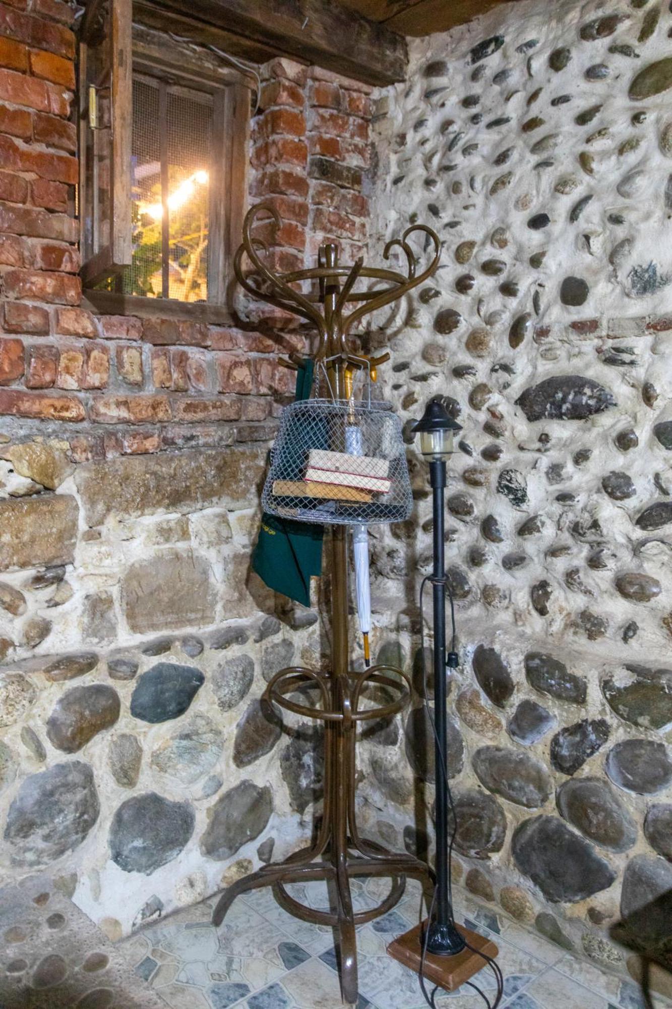 Book Hotel Kutaisi Luaran gambar