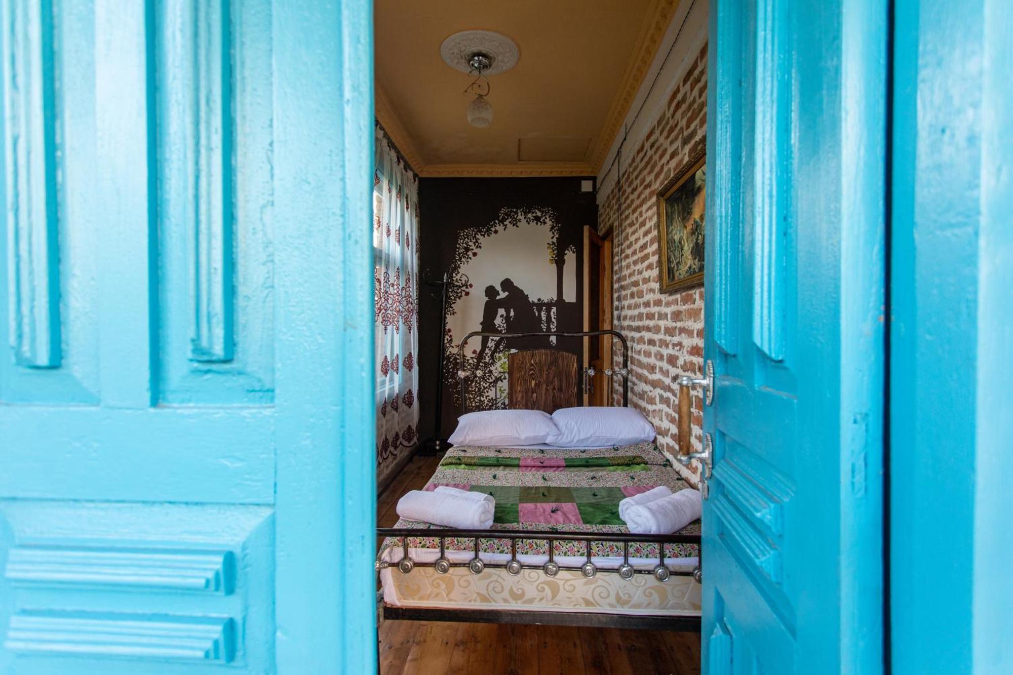 Book Hotel Kutaisi Luaran gambar