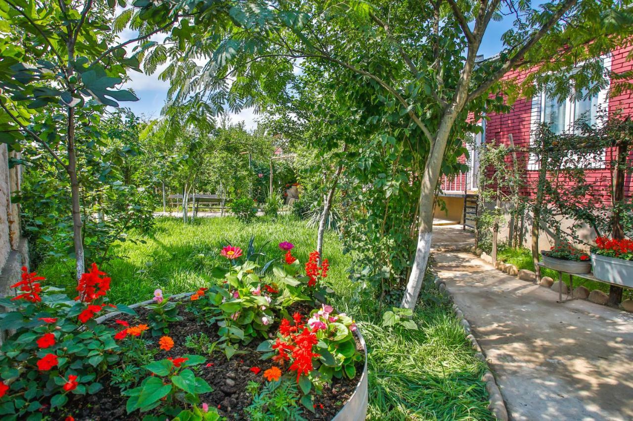 Book Hotel Kutaisi Luaran gambar