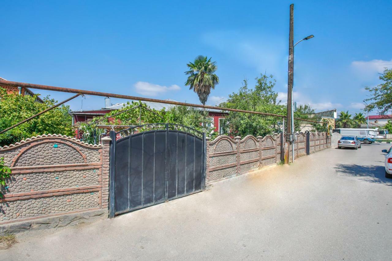 Book Hotel Kutaisi Luaran gambar